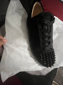 Selling red bottoms size 6