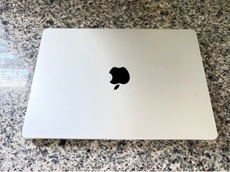 MacBook Pro M4 Pro chip 14”Nano screen 1Tb storage 24gb ram