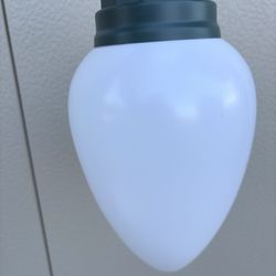 1 Hugh Light Ornament