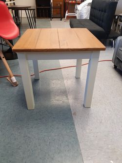 New assembled (1) farmhouse wood side table