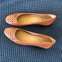 Patricia Nash Cognac Leather Pump Size 10/40 New No Boc