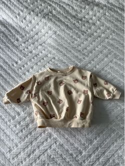 Like New - Quincy Mae Teddy Bear Crewneck