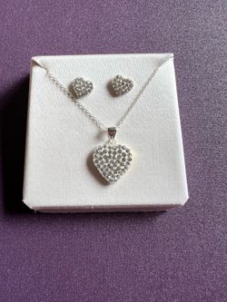 Jewelry - Heart shaped necklace and earrings