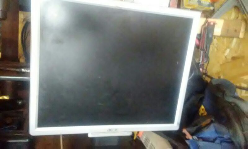 Accer monitor