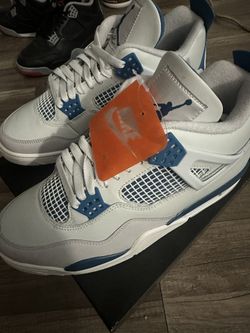 Jordan 4 Military Blue 9.5