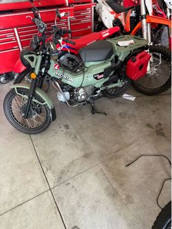 Honda trail 125
