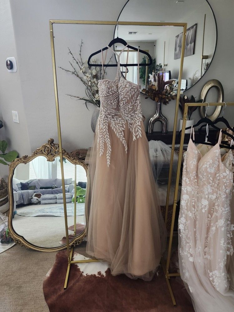 New Champagne Gown XL