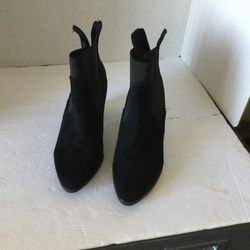 Black Boots