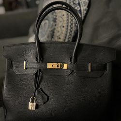 Hermes 35m Black Tote Gold Hardware