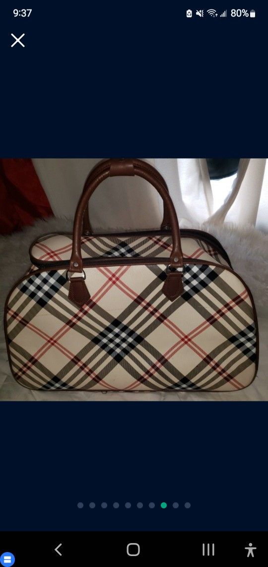 Stylish Rolling Luggage Carry On Bag - NEW