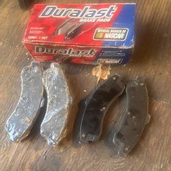 Brake pads Duralast