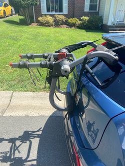 🚴 Yakima KingJoe Pro 2-Bike Trunk Rack – Excellent Condition!