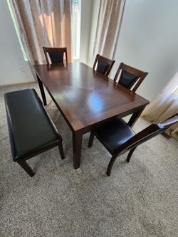 Like-New 6-Piece Dark Wood Dining Set w/ 4 Chairs & Bench