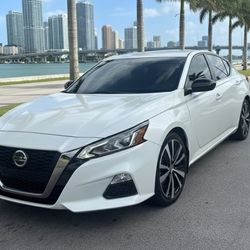 2020 Nissan Altima 2.5 SR 
