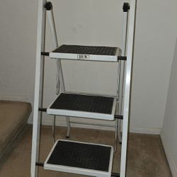 Step Ladder 