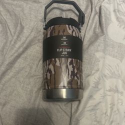 Stanley Flip Straw Jug 64oz