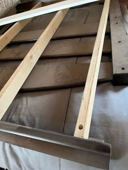 Twin Bed Mattress Wooden Bed Frame and Box Spring