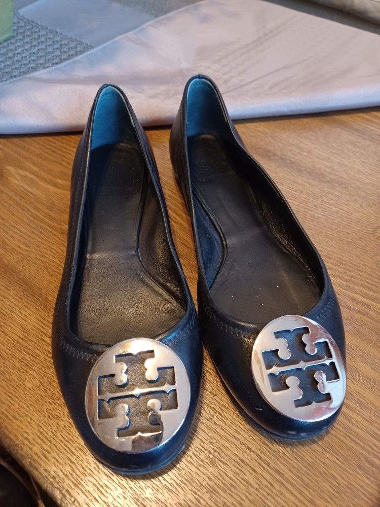Authentic Tory Burch Reva Flat Shoes Size 9 Like New for Sale in Burbank,  IL - OfferUp