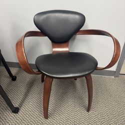 4x Mid-Century Modern “Levinger” Chairs By Goldman