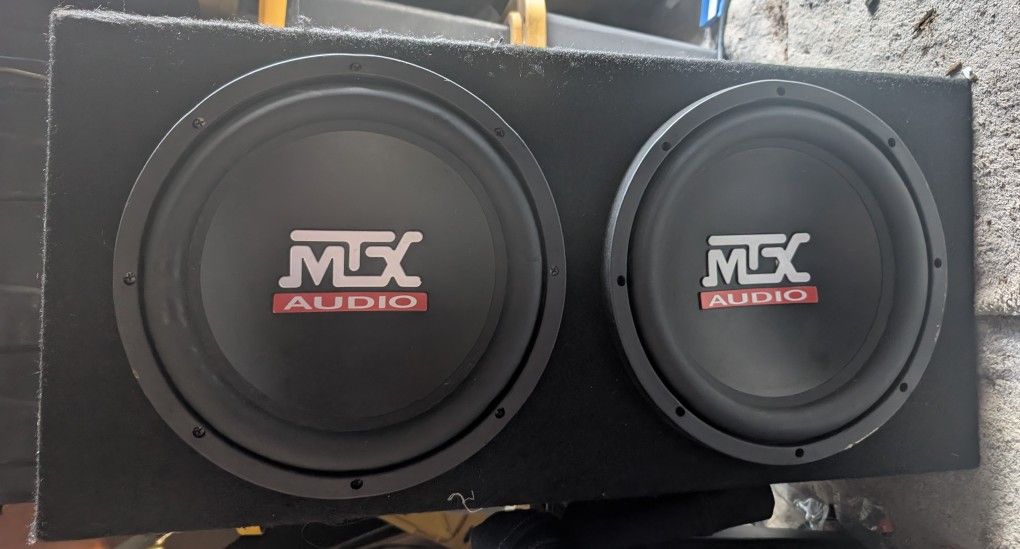 MTX 12" 400 Watt RMS Dual Loaded 1200 Watt Car Subwoofer Enclosure Audio with 