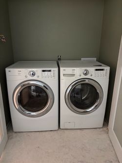 LG Tromm Front-Load Washer and Dryer Set