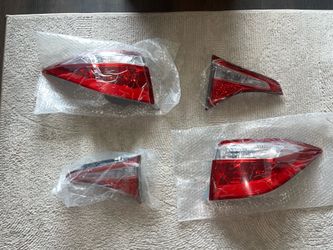 Toyota Corolla taillight set