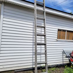 10 TO 20FT ALUMINUM LADDER 