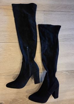 Black boots sz 8,5