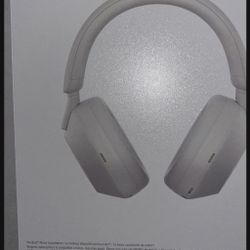 New Sealed Sony XM5 Wireless Headphones 