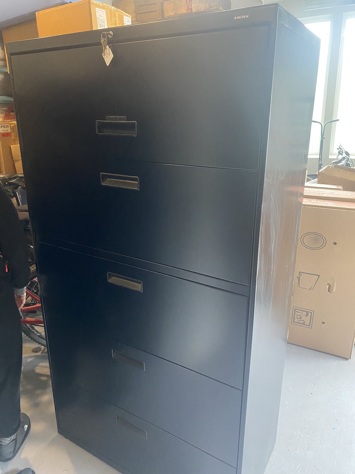 File cabinet. Hon 36” 5 Drawer 