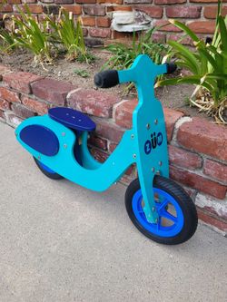 ZUM Toddler Training Scooter