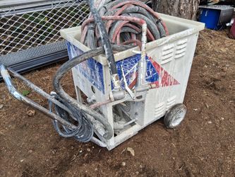 Graco  TexSpray E110C Electric With  Compressor , Trimaco E-z Up Very Good 