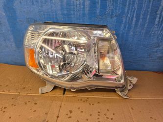 Tacoma headlight 2007 2008 2009 2010 2011