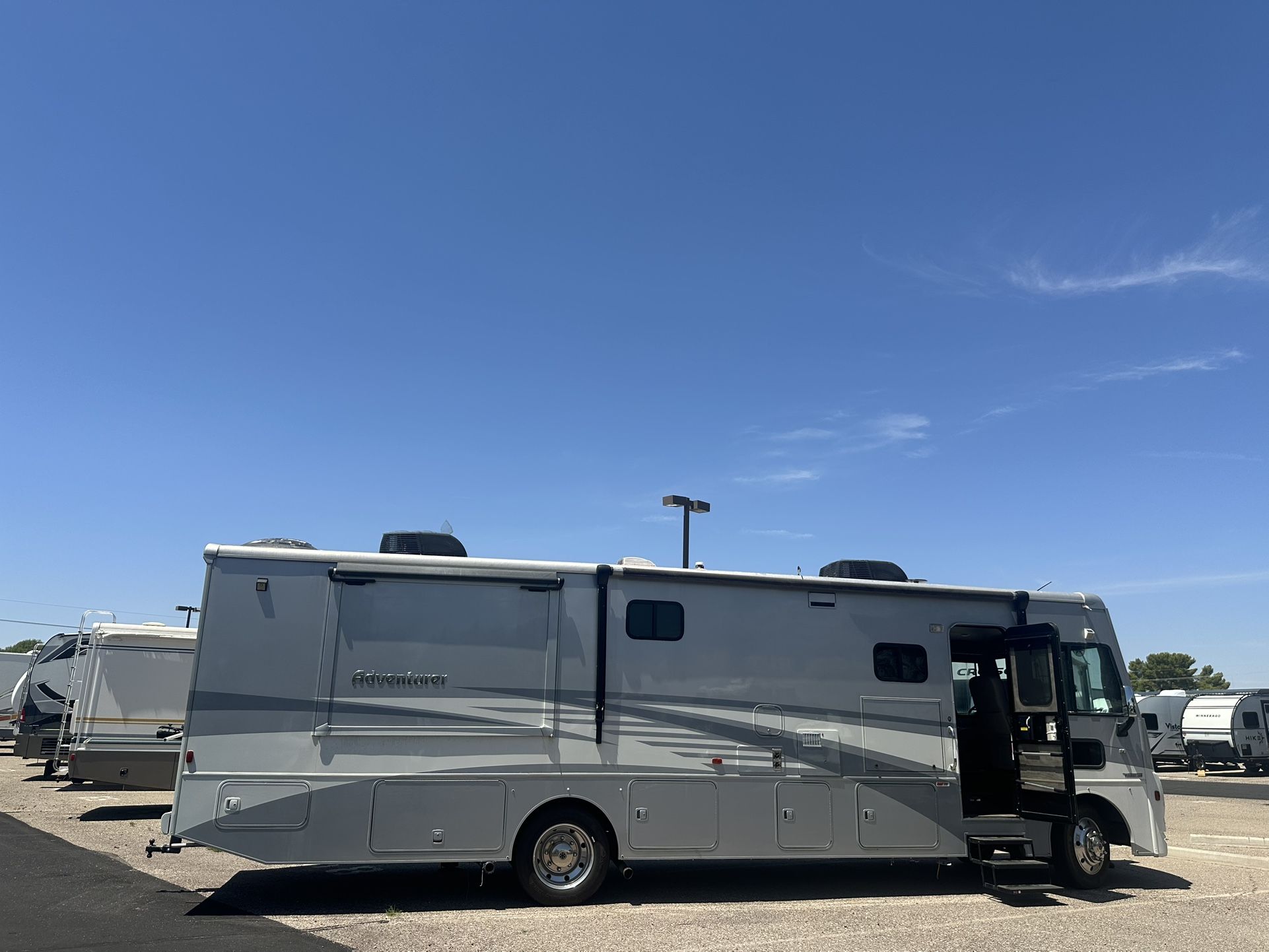 2019 Winnebago Adventurer