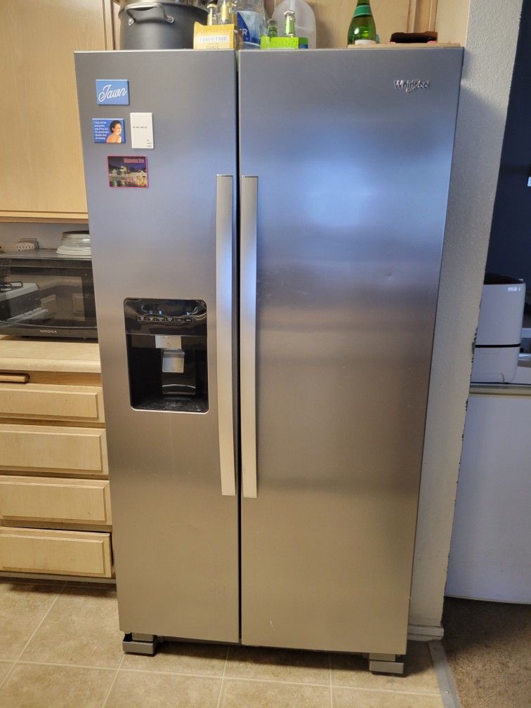 Whirlpool Side-by-side Refrigerator Freezer