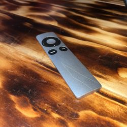 Apple TV Remote (Aluminum, 3rd Gen) - Works Great