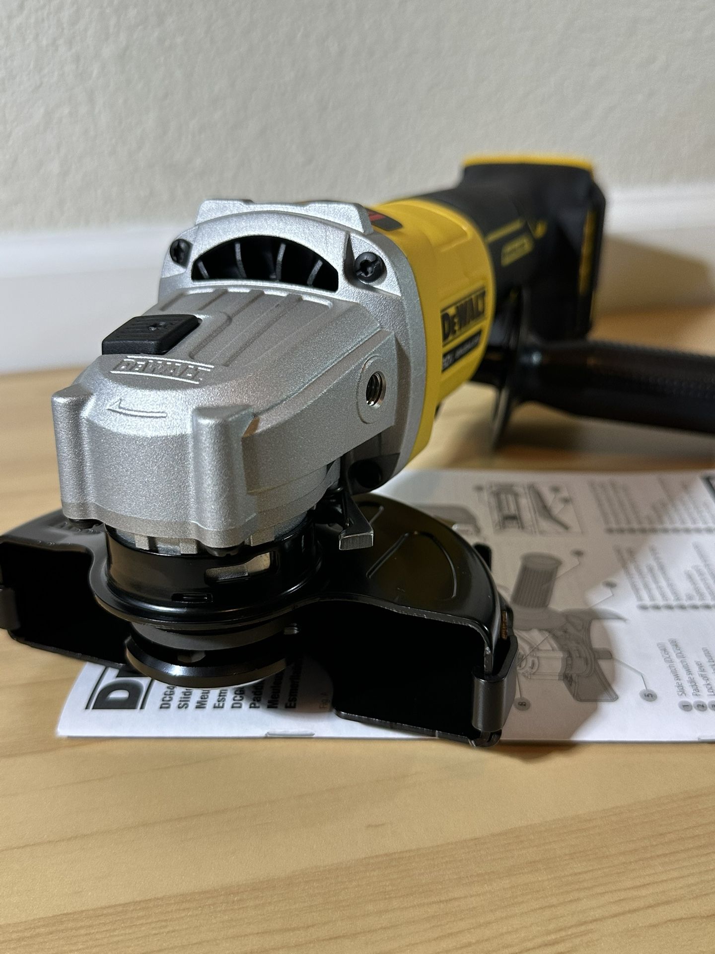 DeWALT 20v XR Grinder