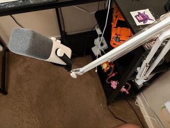 Gaming mic with mix amp