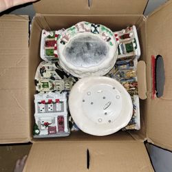 Mimi Christmas Village