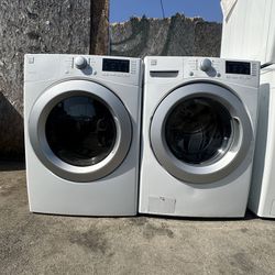 White Kenmore Front Load Washer And Dryer Gas Set We Deliver And Install👨🏻‍🔧🚚