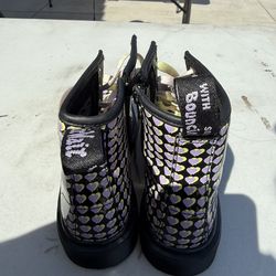 Doc Martin Purple Heart boots for girls