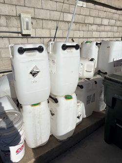 White HDPE Plastic Jerry Cans