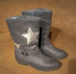 Girl boots