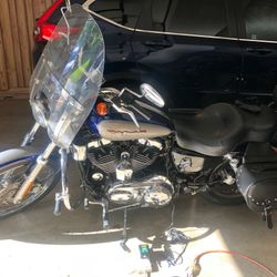 2007 Harley 1200 Custom