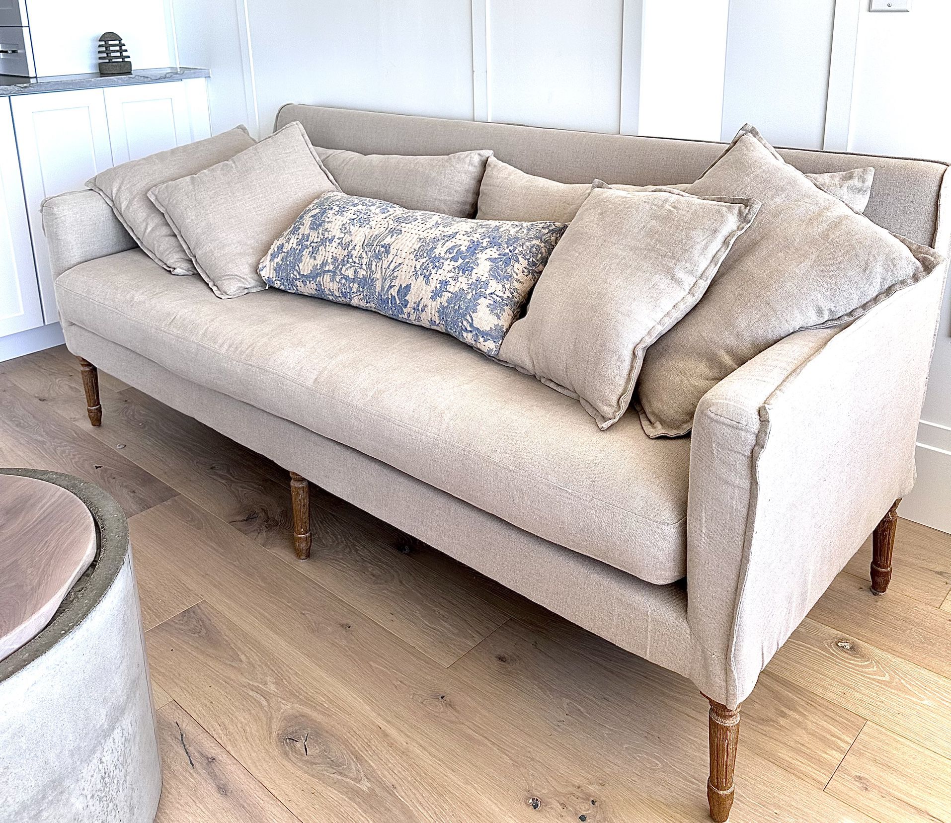 Gorgeous Linen Sofa 