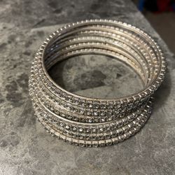 6 Diamonds Bracelets 
