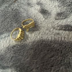 Gold Rings 