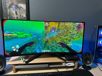 Selling gaming pc and monitor