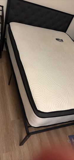 Mattress and metal frame