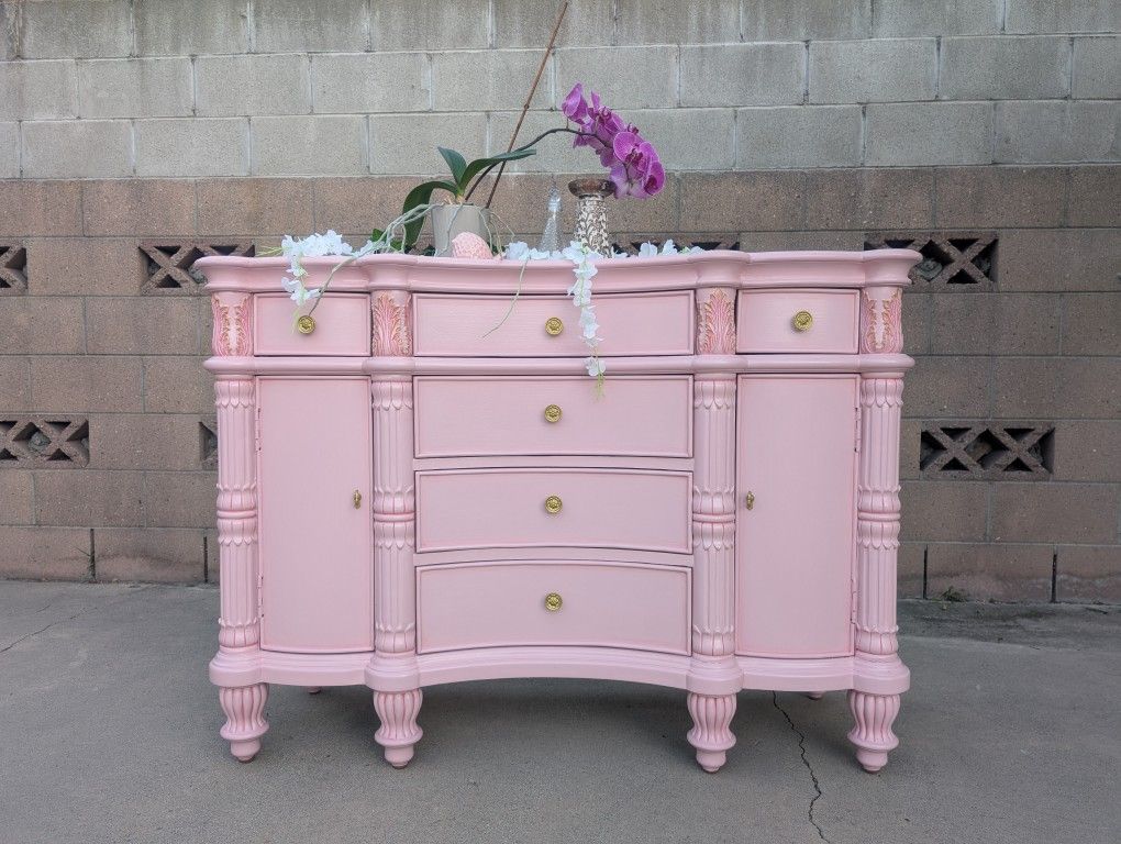 Gorgeous Vintage Dresser